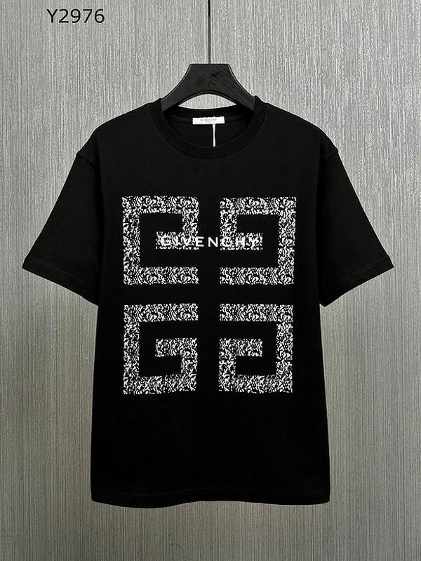 GIVENCHY Men's T-shirts 293